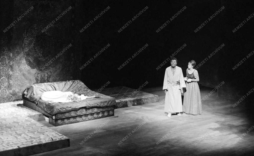 Kultúra - Színház - A Madách Színház szeptember 28-án bemutatja Shakespeare: Othello című drámáját, rendező Ádám Ottó
