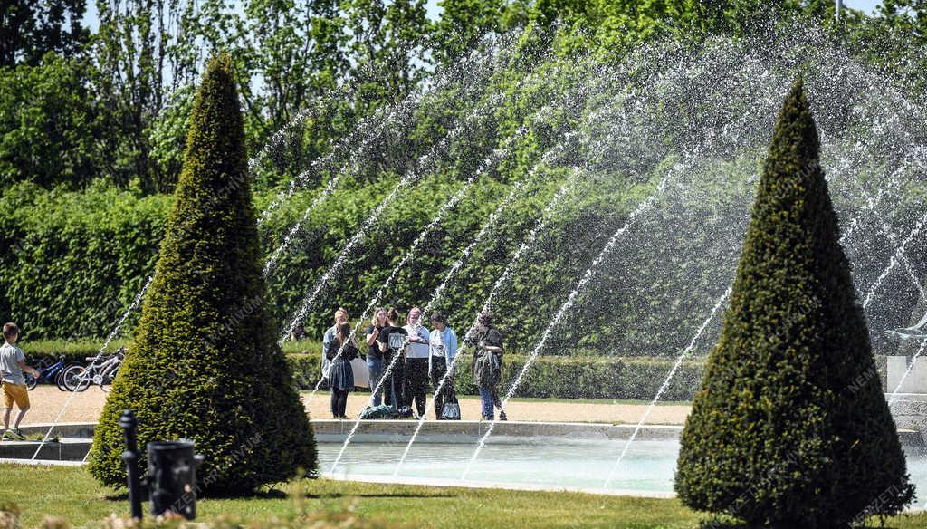 Városkép - Debrecen - Az egyetem francia parkja 