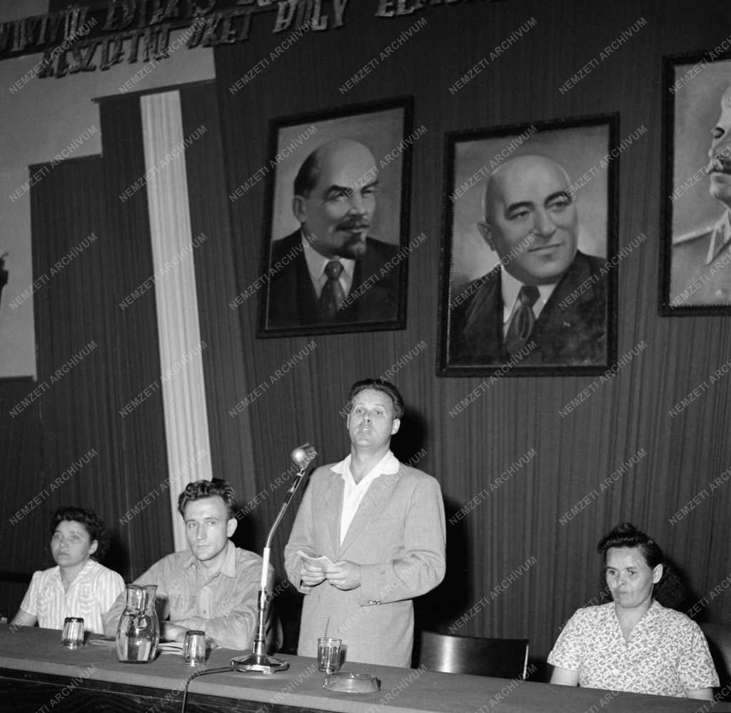 Külpolitika - Aktívaértekezlet a berlini munkásfelkelésről
