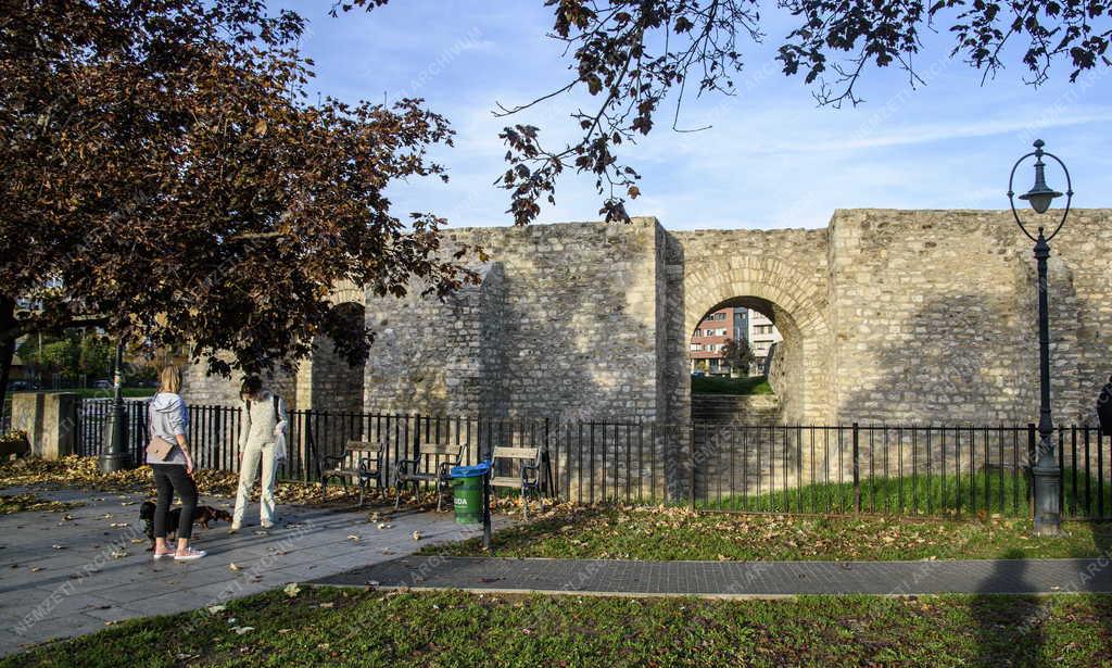 Városkép - Budapest - Óbuda - Aquincum katonai amfiteátrum