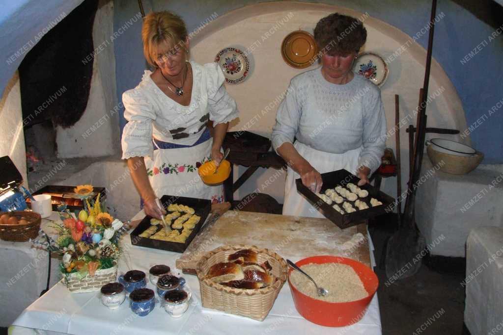 Ünnepi ételek - Noszvaj - Húsvéti sütemény