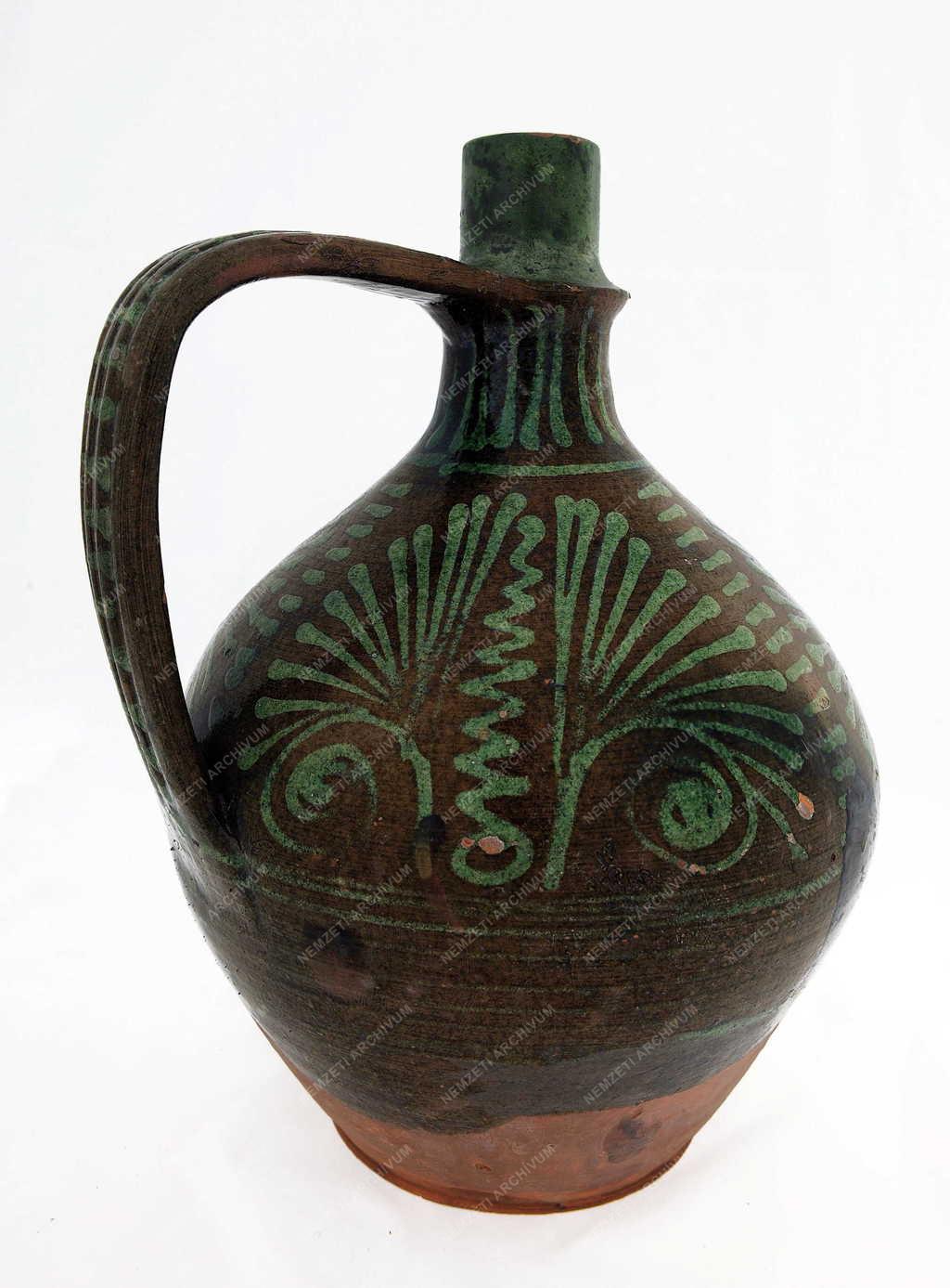 Népművészet - Debrecen - Cserépkorsó