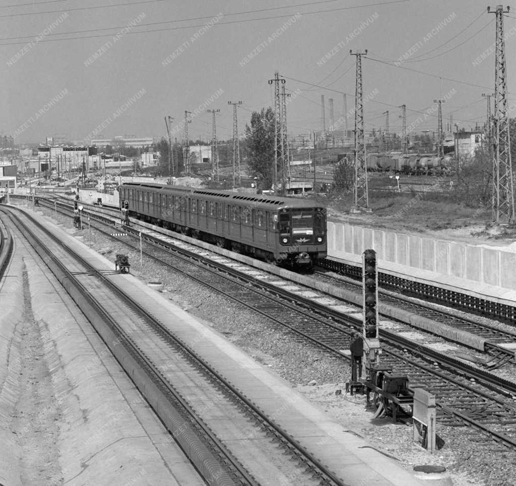 Közlekedés - Az észak–déli metró 