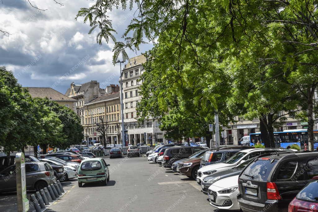 Városkép - Budapest - Blaha Lujza tér