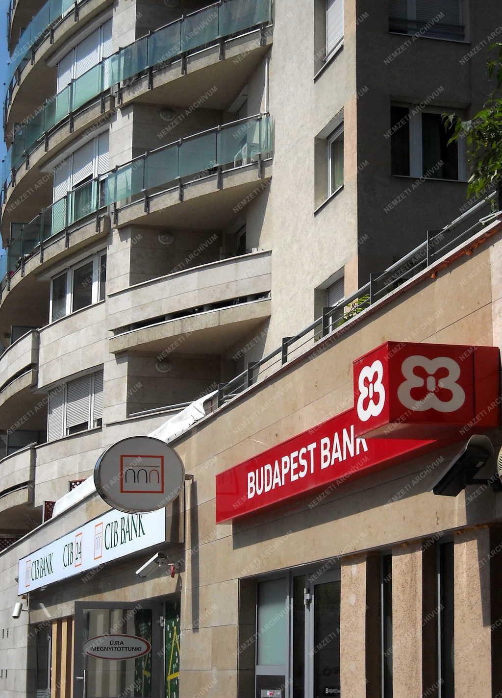 Pénzintézet - Budapest - Bankfiókok a Lehel úton