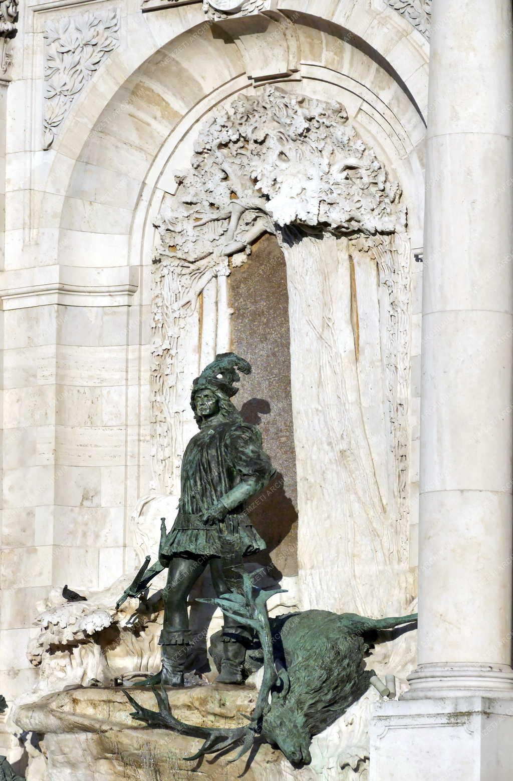 A Budavári Palota Mátyás kútja 