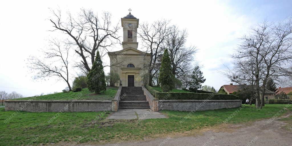 Egyház - Szabadkígyós - Szent Anna kápolna