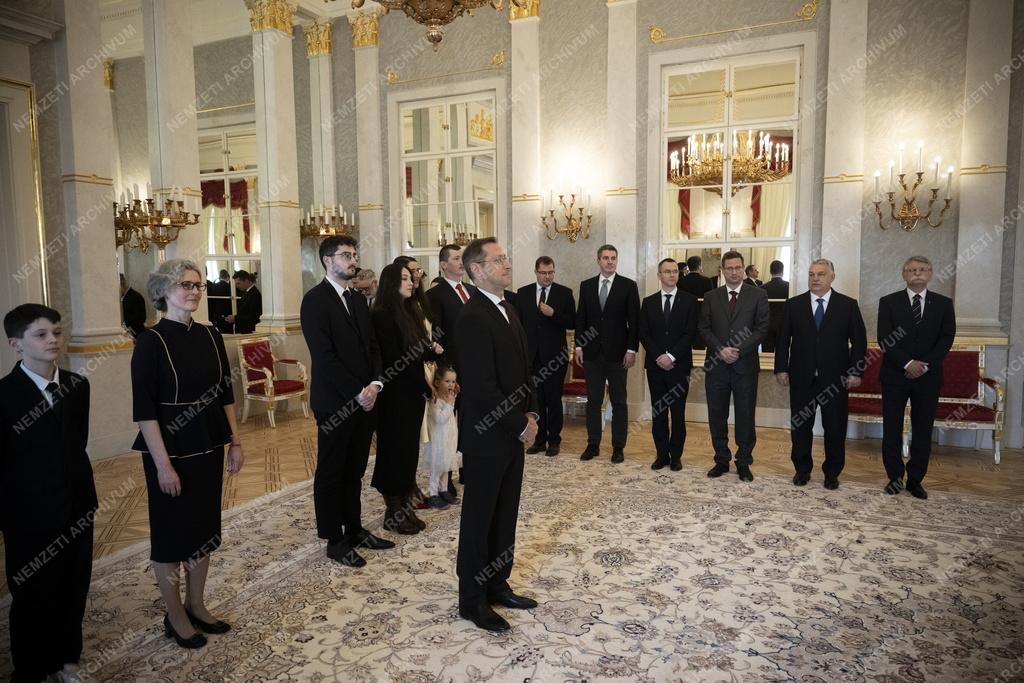 Letette a hivatali esküt a Magyar Nemzeti Bank új elnöke