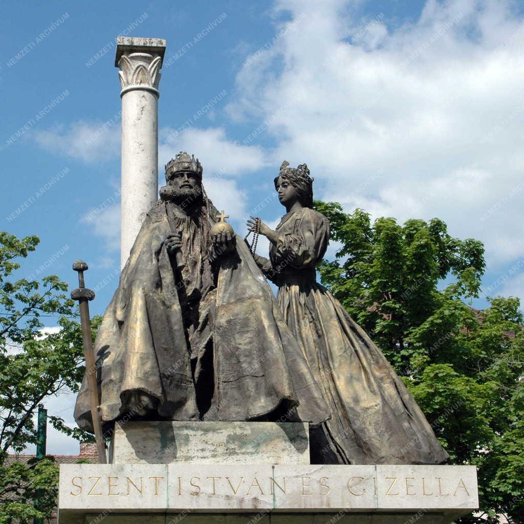 Szeged -  Köztéri szobor