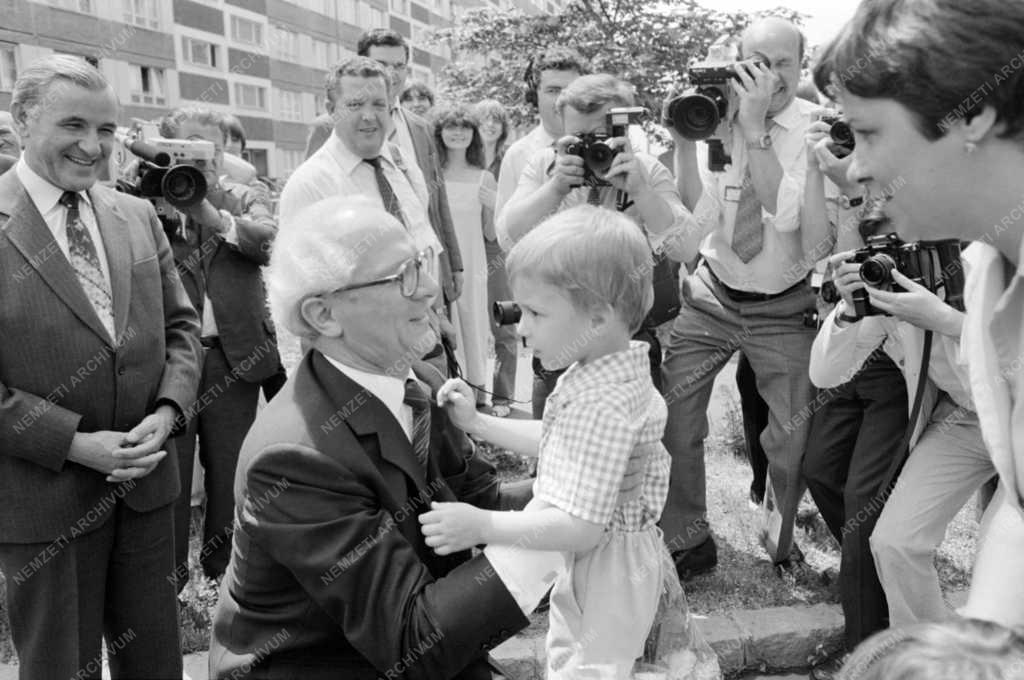 Külkapcsolat - Erich Honecker Budapesten