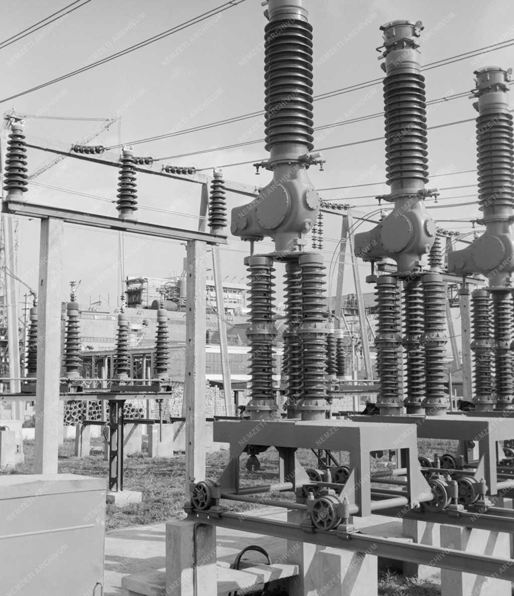 Energia - Épül a Százhalombattai Erőmű