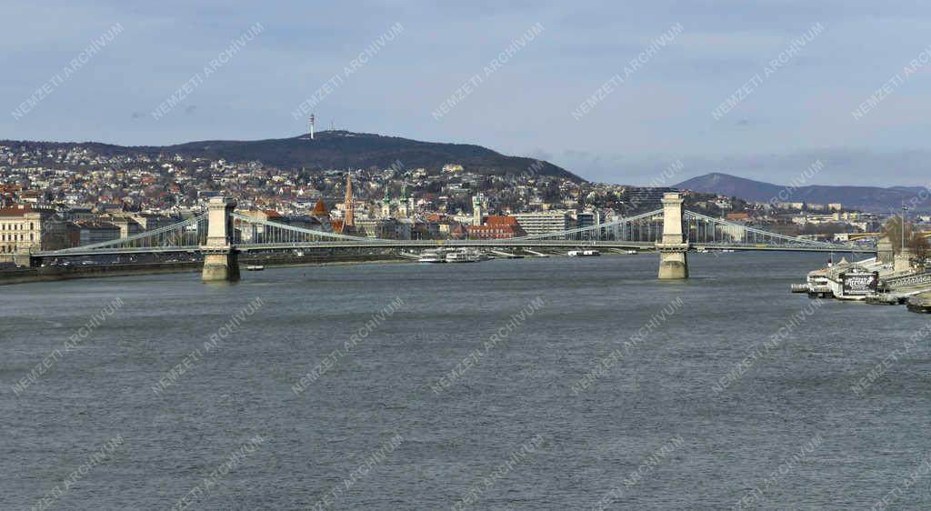 Városkép - Budapest - A Lánchíd 