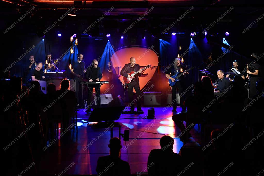 Televízió - M2 Petőfi TV - Akusztik koncert az A38 hajón