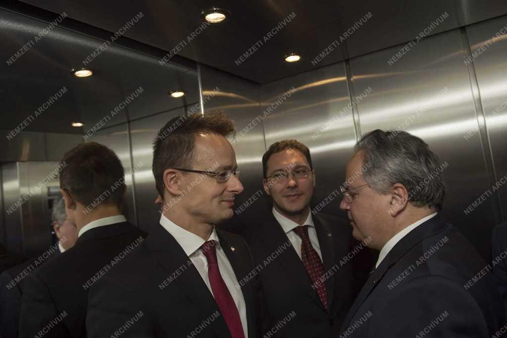 Szijjártó Péter az Ázsia-Európa Találkozó (ASEM) külügyminiszteri szintű tanácskozásán Luxembourgban 