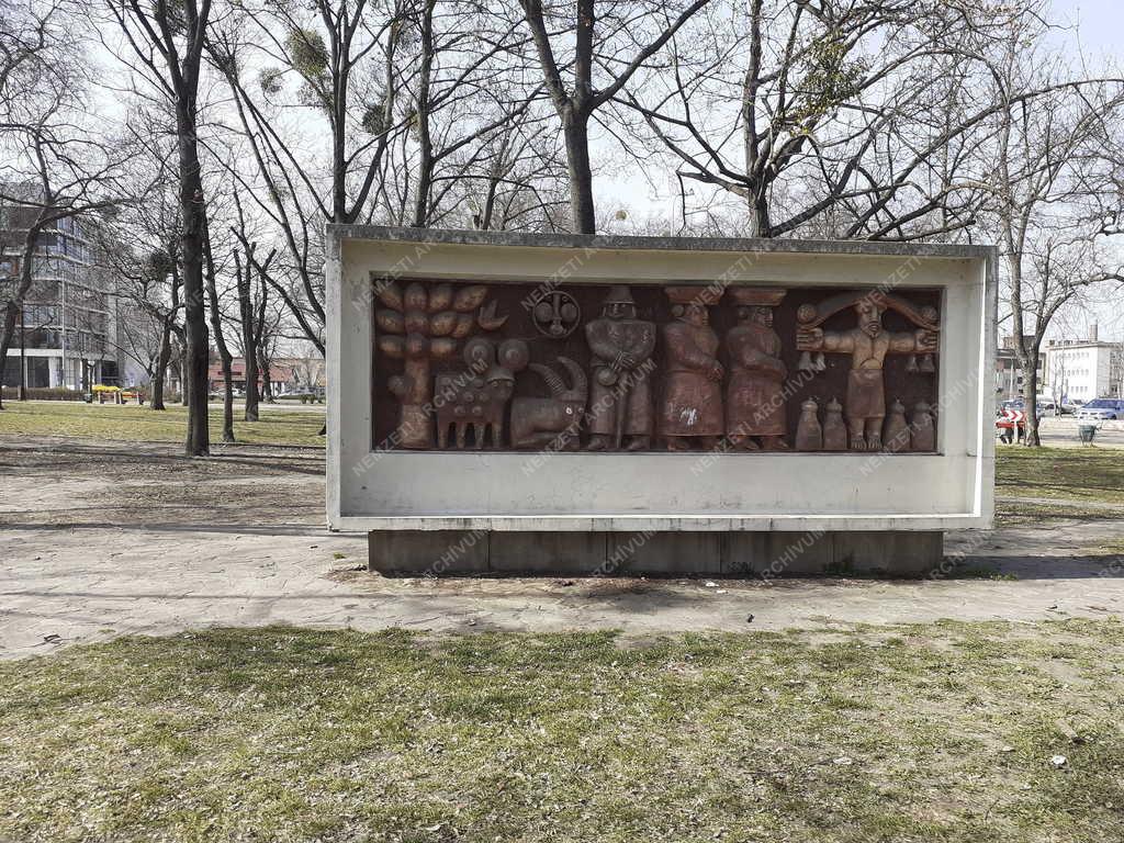 Városkép - Budapest - Centenáriumi park a Népligetben