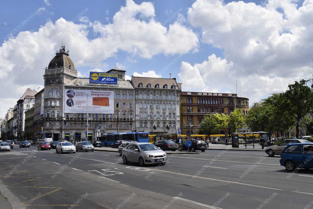 Városkép - Budapest - Blaha Lujza tér