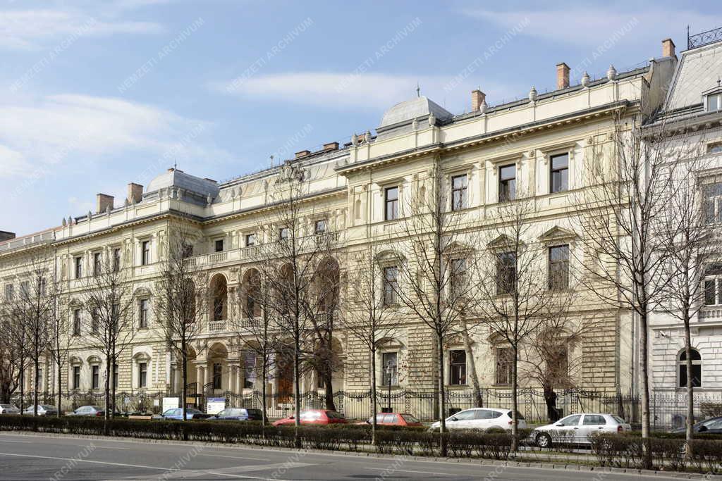 Épület - Budapest - A MagNet Közösségi Ház