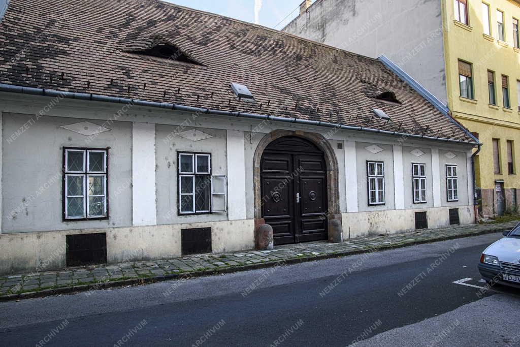 Városkép - Budapest - Óbuda - Fényes Adolf utca