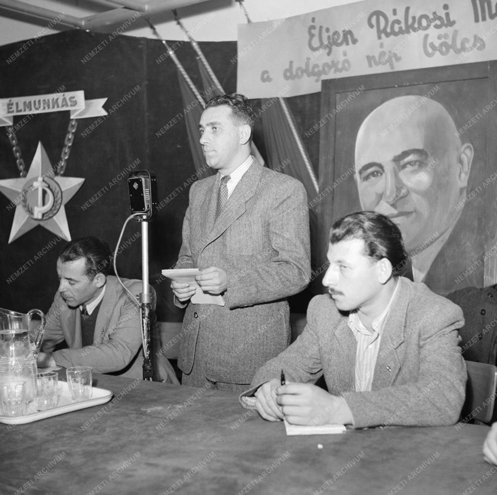 Ipar - Élmunkás klub a Weiss Manfréd gyárban
