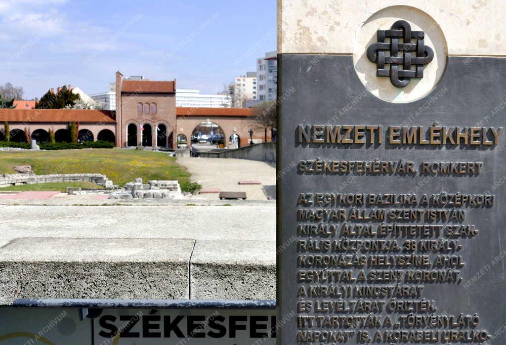 Városkép - Székesfehérvár - Középkori Romkert - Nemzeti Emlékhely