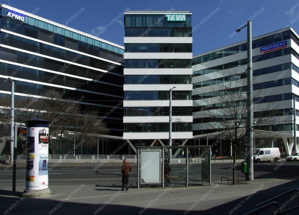 Épület - Budapest - Díjnyertes irodaház a Váci úton