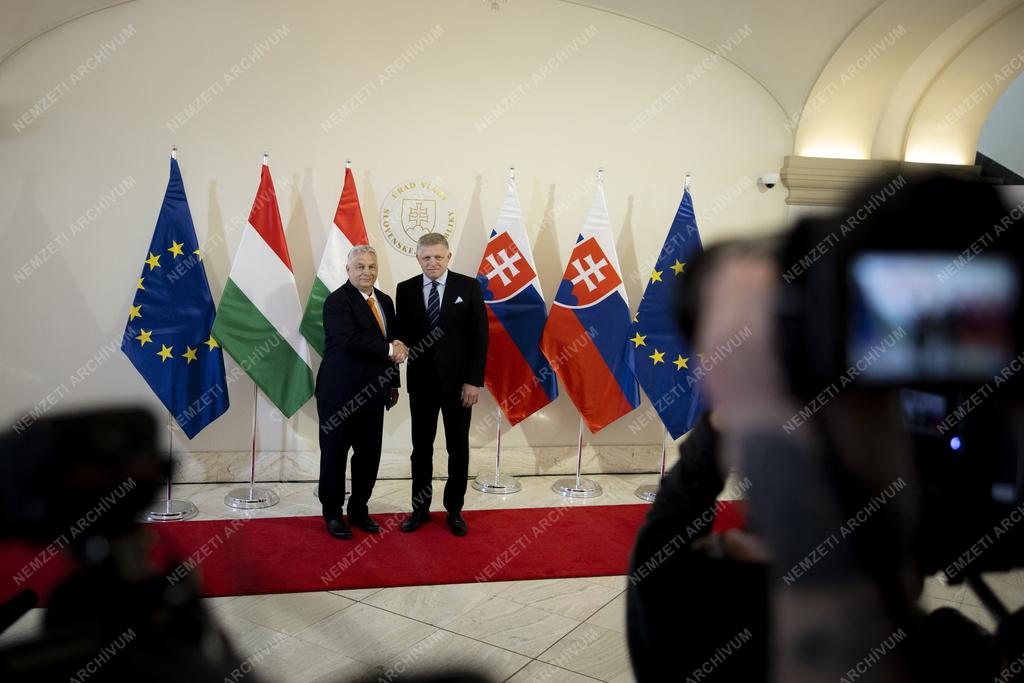 Orbán Viktor Pozsonyban