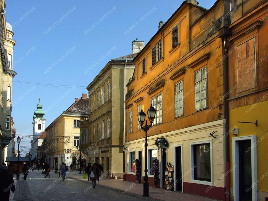 Városkép - Győr - A Kazinczy utca 