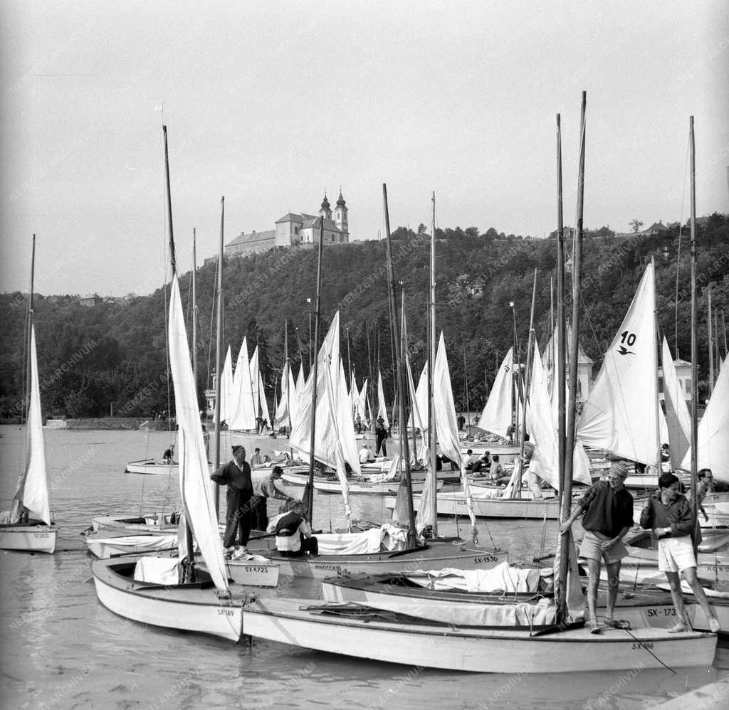 Sport - Vitorlásverseny a Balatonon