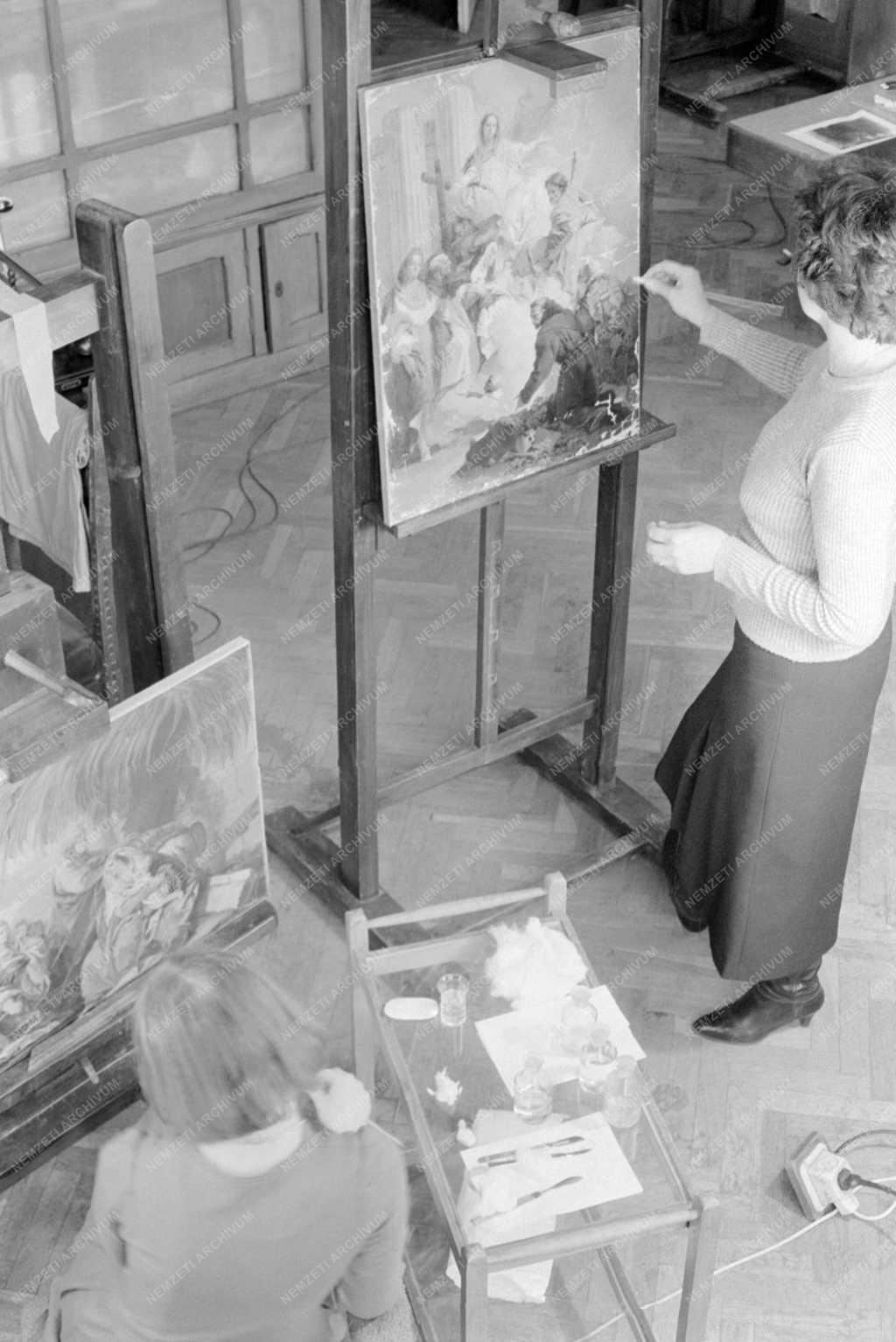 Kultúra - Restaurálják a megkerült festményeket