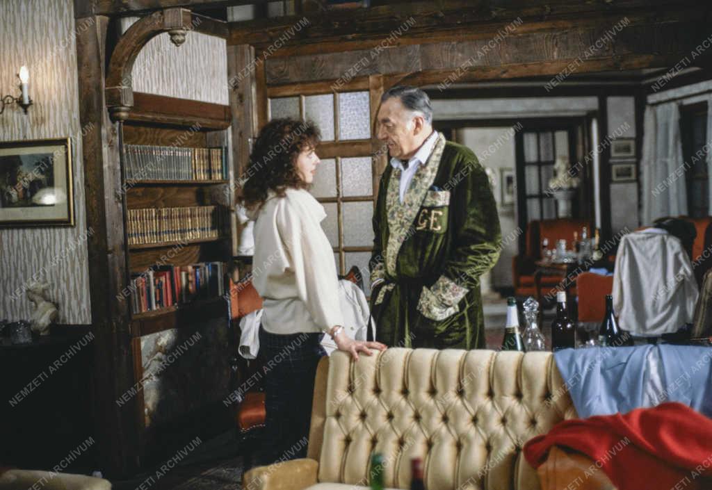 Kultúra - TV-film - Földi kacaj