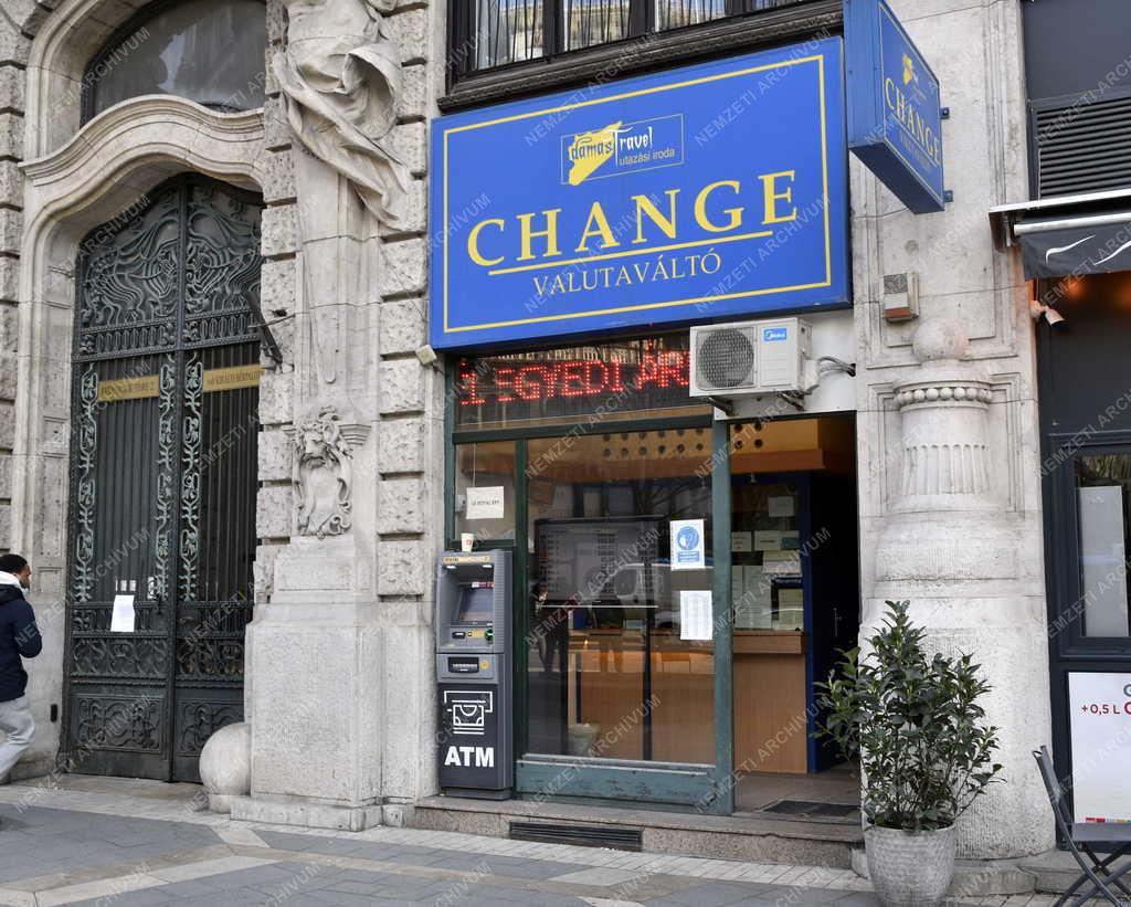 Pénzügy - Budapest - Valutaváltó iroda a belvárosban