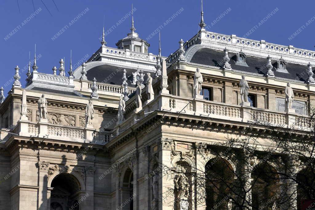 Városkép - Budapest - Magyar Állami Operaház felújított épülete