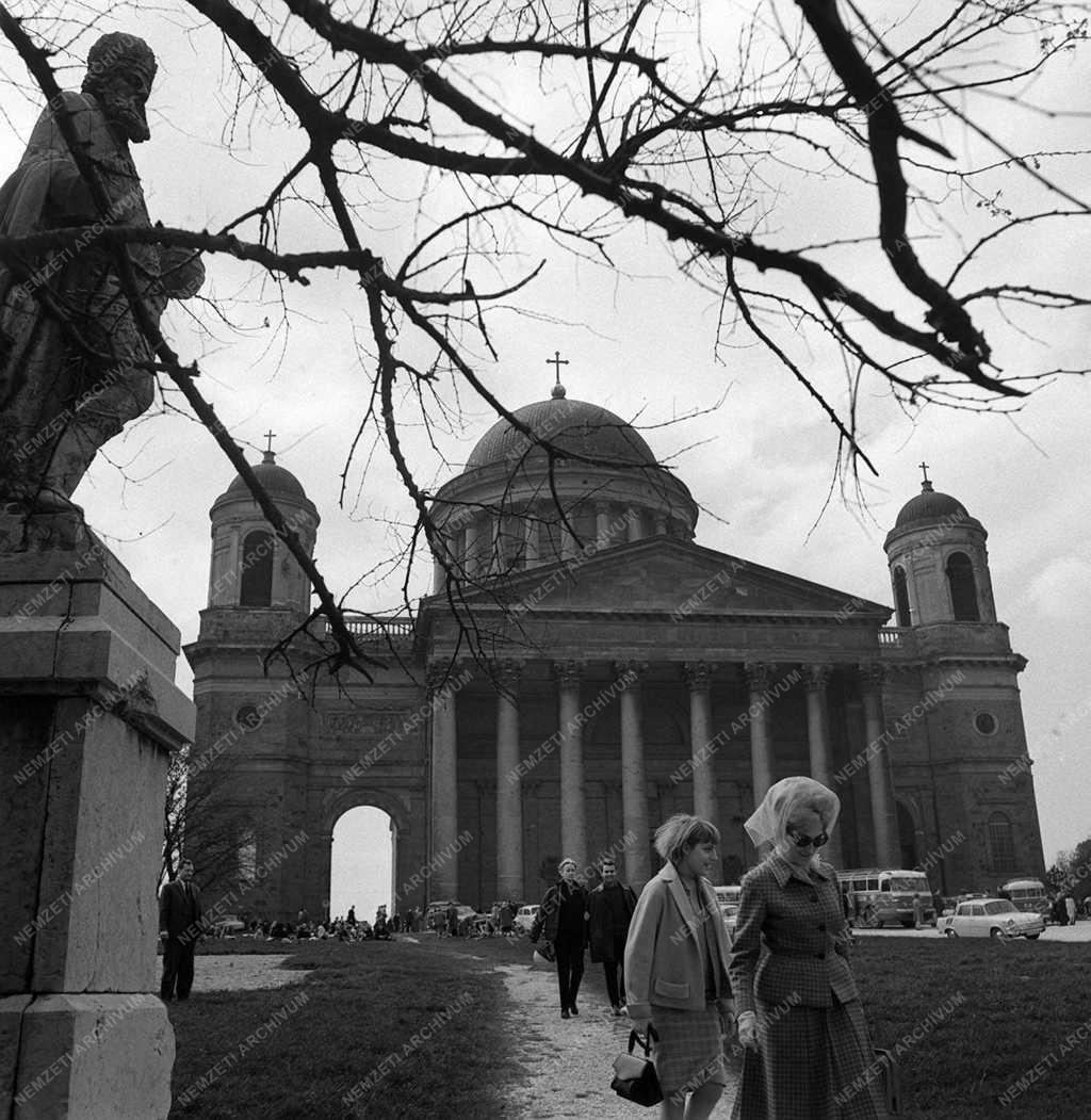 Jubileumi szentmise Esztergomban