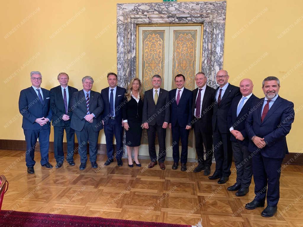 Kövér László Rómában 