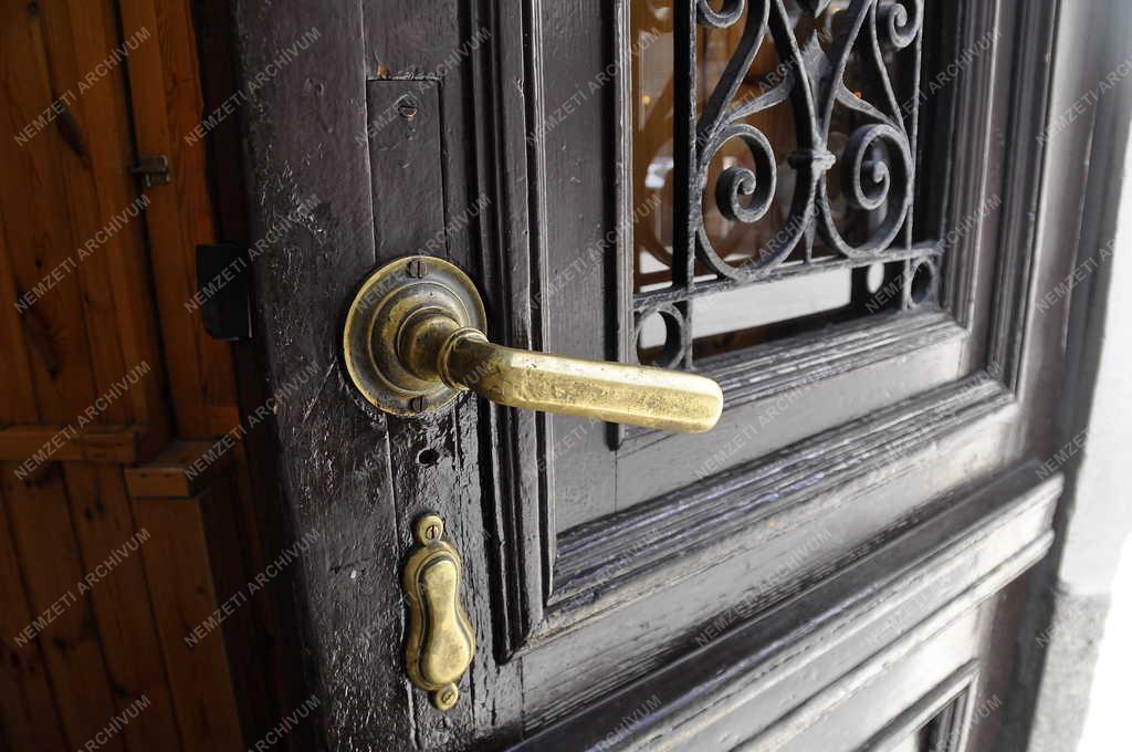 Egyház - Budapest - Az Angolkisasszonyok egykori rendháza