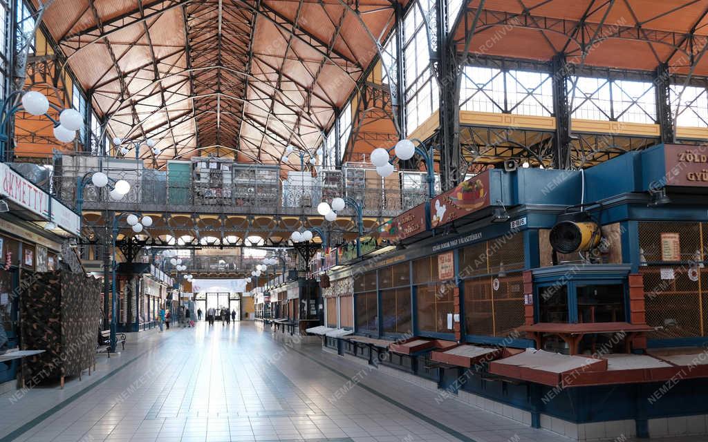 Kereskedelem - Budapest - Koronavírus járványveszély a Nagycsarnokban