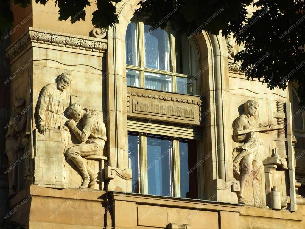 Táj, város - Budapest - Magyar Nemzeti Bank