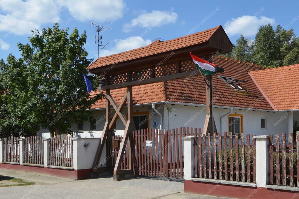 Település - Zsana - Nyugalom Idősek Otthona