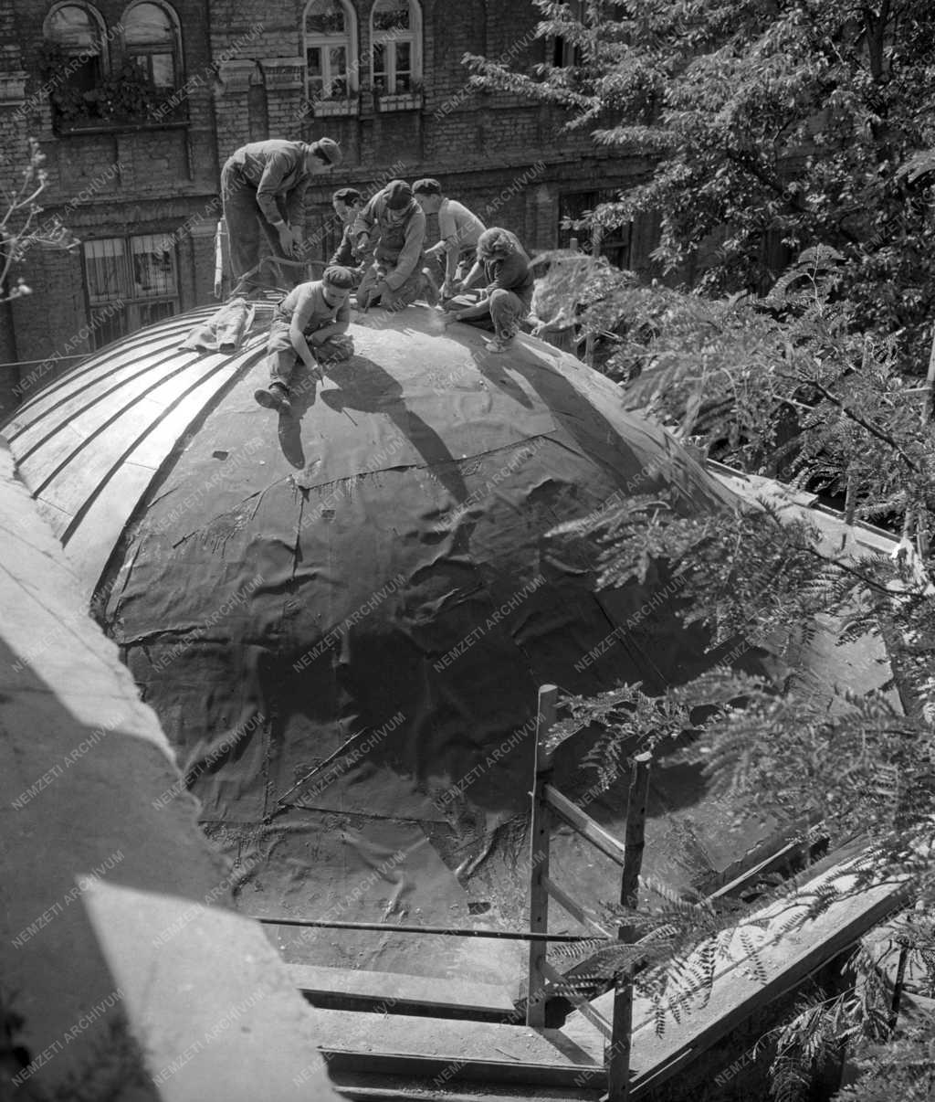 Műemlék - Restaurálják Gül Baba türbéjét