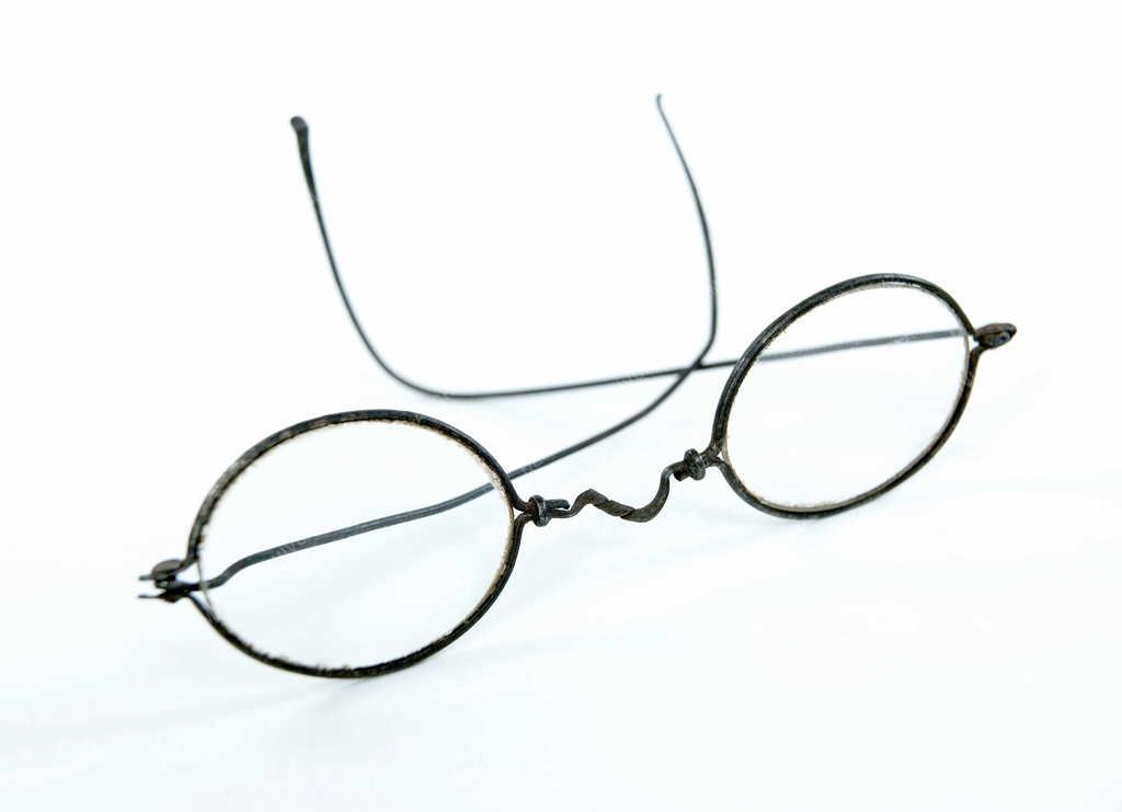 Tárgy - Debrecen - Szemüveg