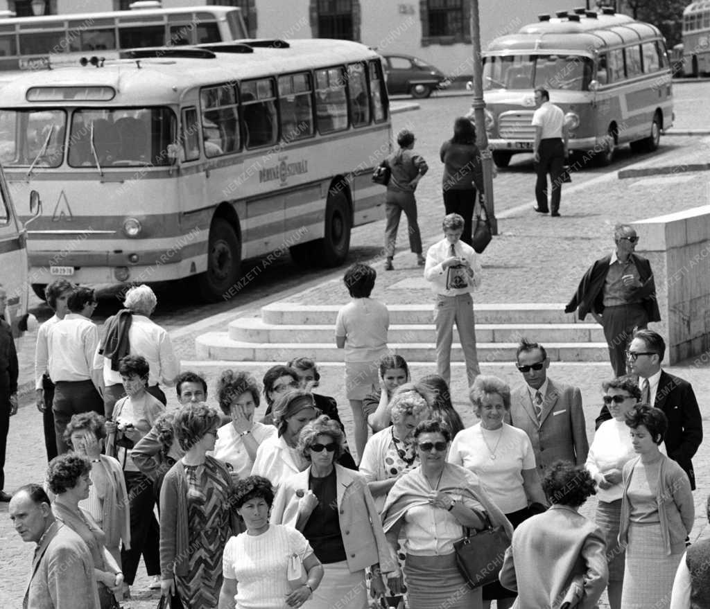  Idegenforgalom - Turizmus - Csúcsidény Budapesten