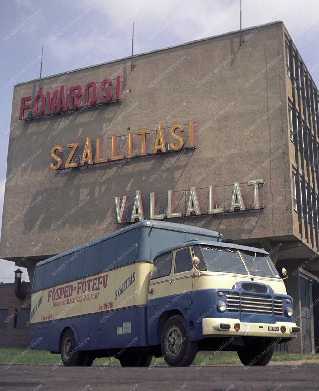 Közlekedés - FŐSPED-FŐTEFU teherautó 