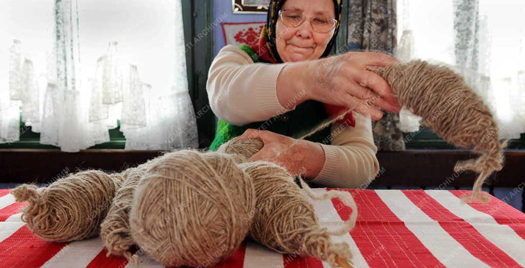 Portré - Magyarókereke - Máté Erzsébet kézműves