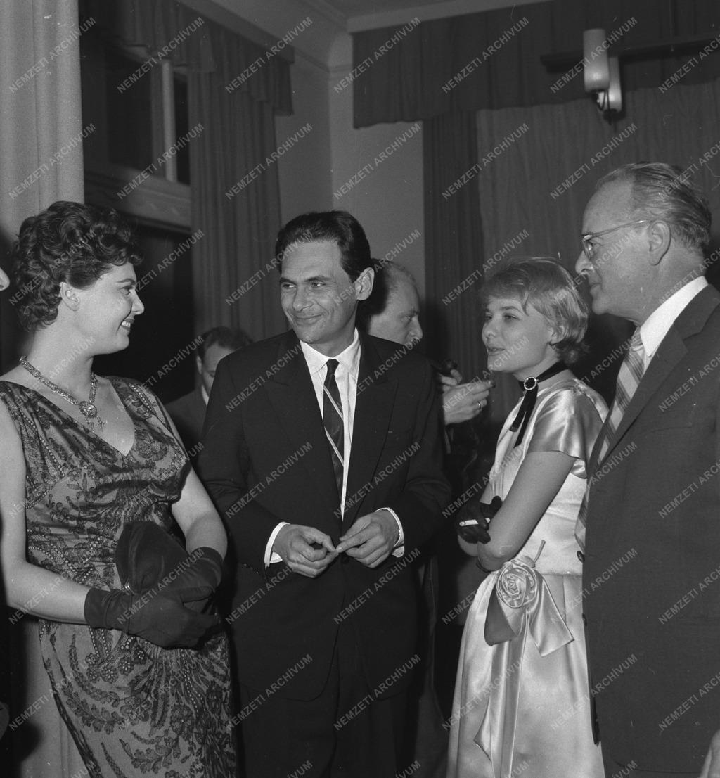 Kultúra - Fogadás a Szovjet Film Ünnepe alkalmából 