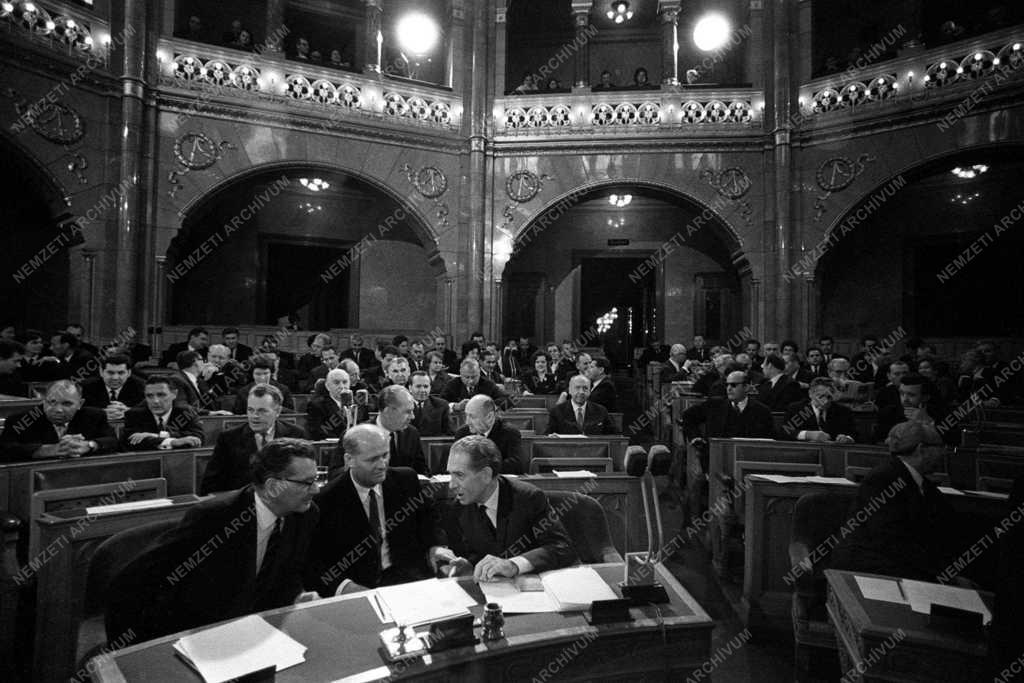 Országgyűlés - 1968