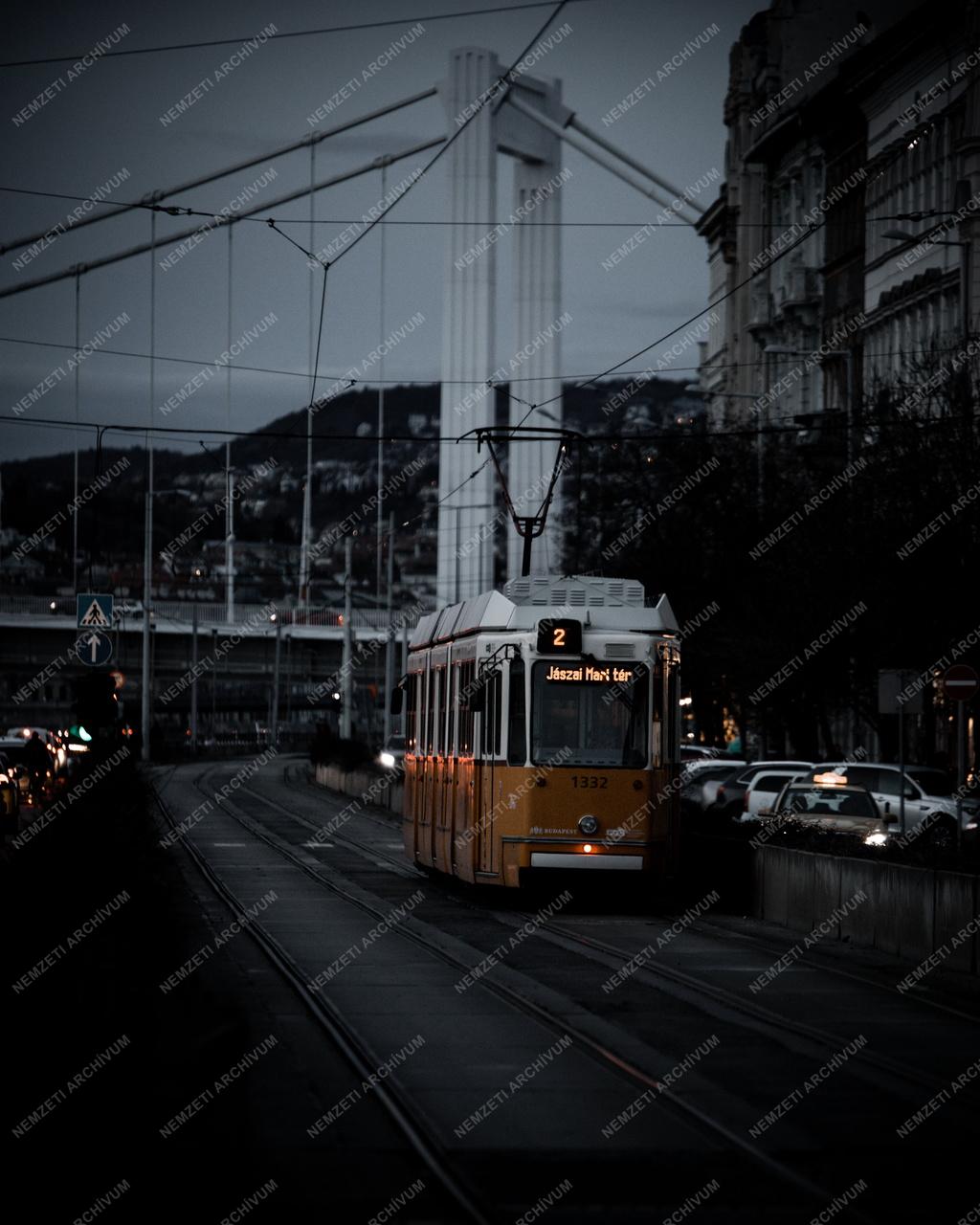 Közlekedés - Budapest - Villamos