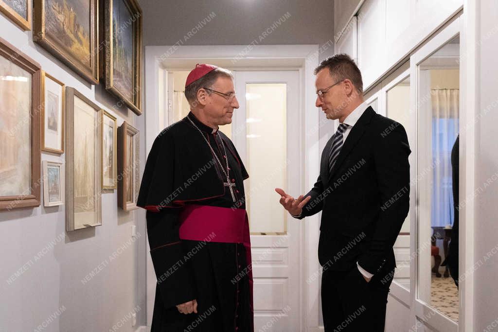 Szijjártó Péter Rigában