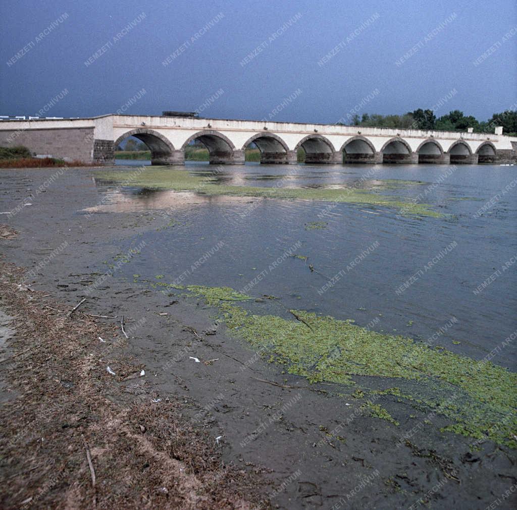 Tájkép - Hortobágyi Kilenclyukú híd