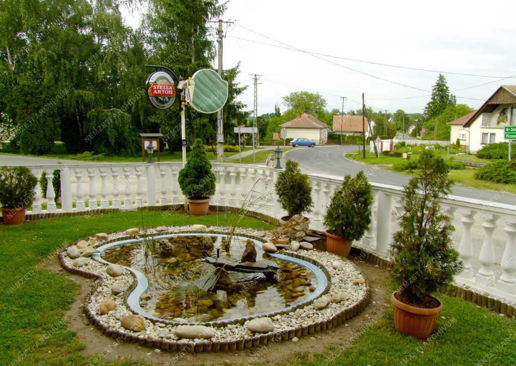 Táj, város - Csonkahegyhát - Díszkút