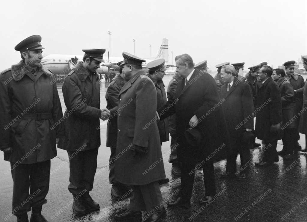 Külpolitika - Vietnamba indul a magyar ellenőrző csoport